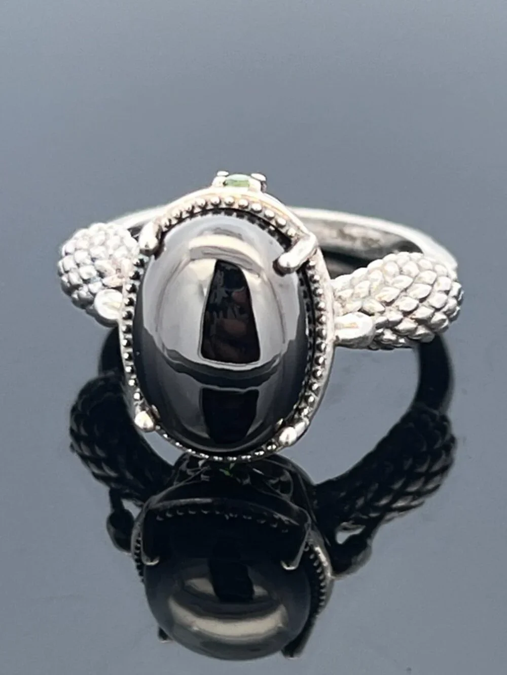 D'JOY 925 Sterling Silver Dragon Ring Black Cabochon Green Accent Stone SZ 8.25